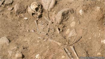 کشف اسکلت «هفت هزار ساله» در حفاری خیابان مولوی تهران