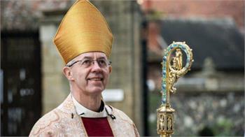 اسقف اعظم کلیسای انگلستان از هویت پدر واقعی‌اش خبردار شد